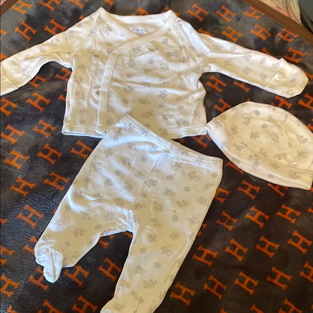 📦Sold📦Baby Ralph Lauren White Baby Outfit Set with Hat
